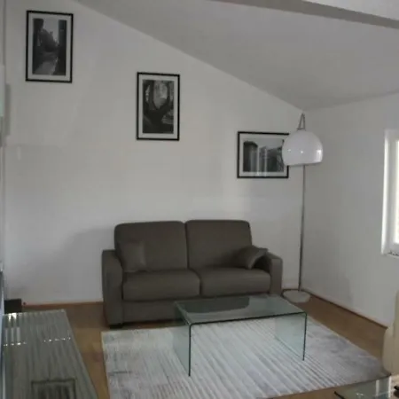 House Le Sainte Cecile